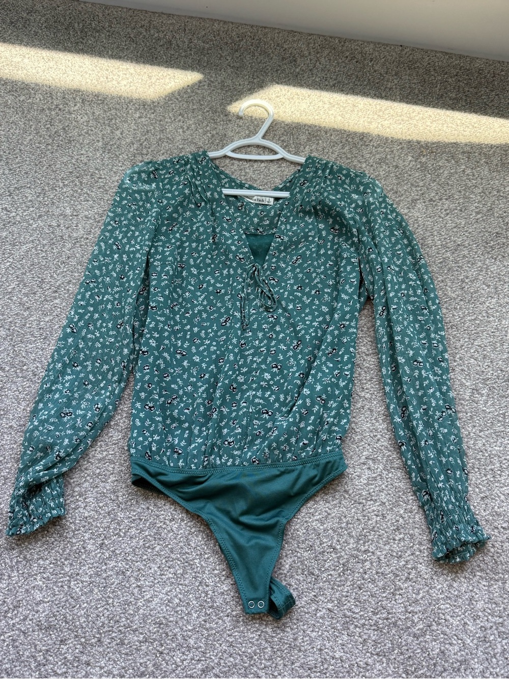 Abercrombie & Fitch Green Floral Lace-Up Long Sleeve Bodysuit